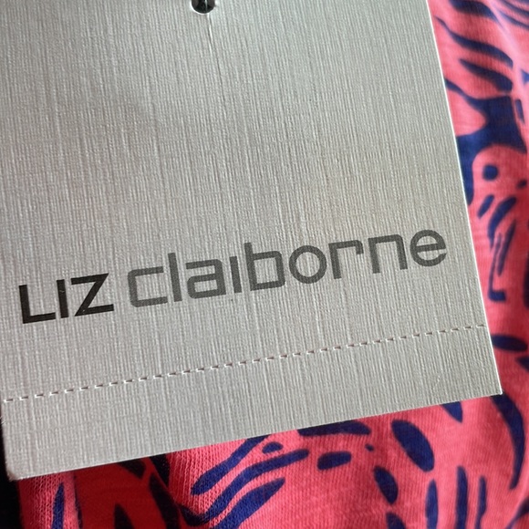 SALE any top priced under $15 can be 2 for $20 under $10 can be  3 for $20 - Picture 5 of 6